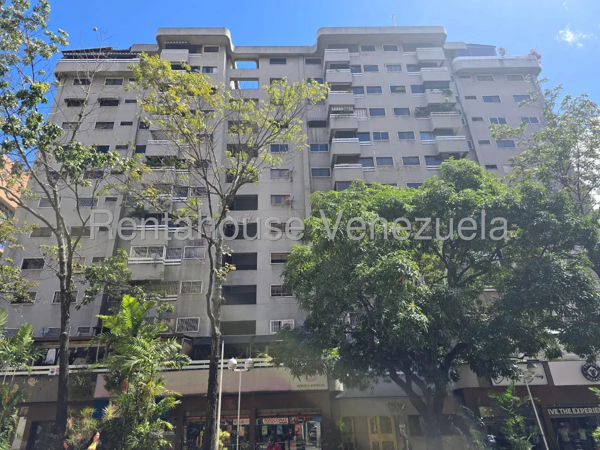 Apartamento en alquiler en El Rosal Caracas, Amoblado - 19
