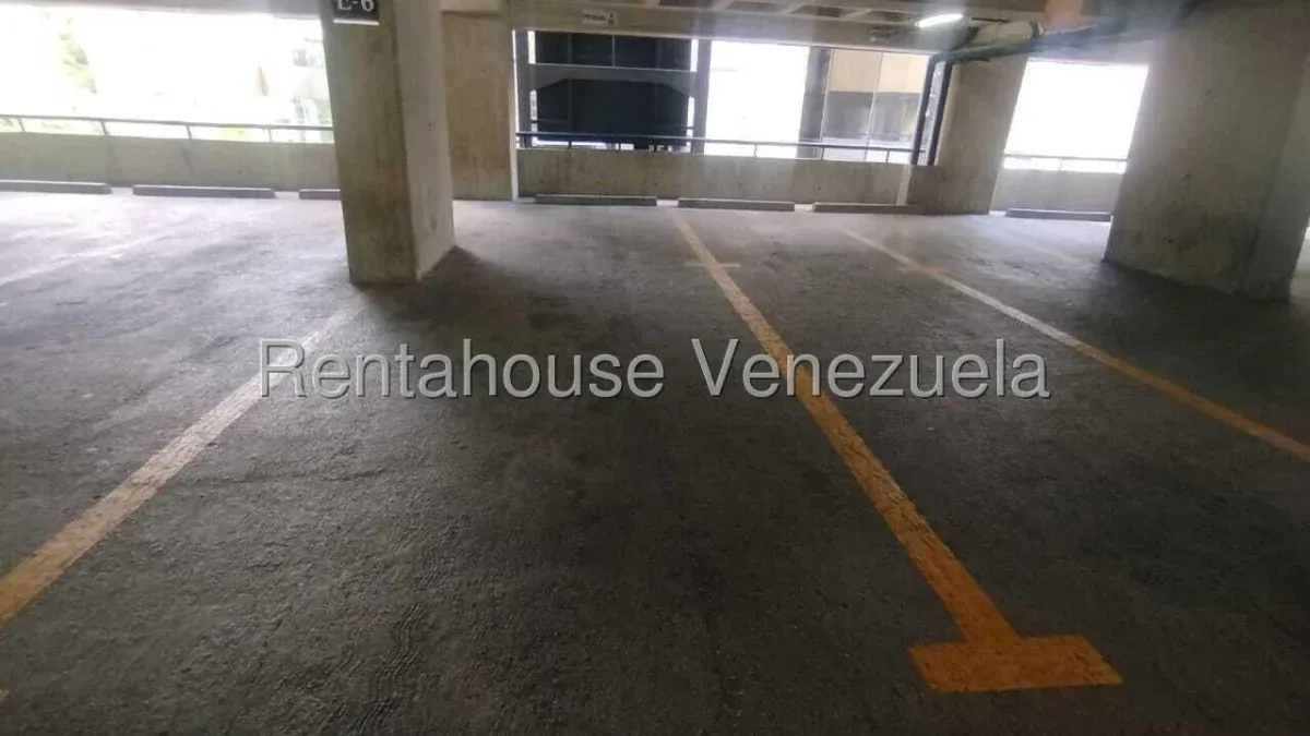 Estupenda Oficina En Venta Las Mercedes Torre D&D - 13