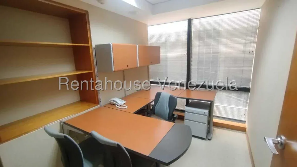 Estupenda Oficina En Venta Las Mercedes Torre D&D - 6