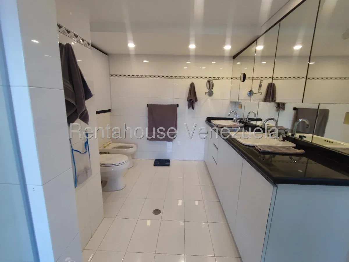 Bello Y Espacioso Apartamento En Venta Los Samanes Caracas. Pent-house Dúplex Con Terraza - 16