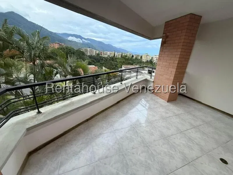 Espacioso Apartamento En Alquiler Urbanización Miranda, Balcón Con Linda Vista Panorámica - 4