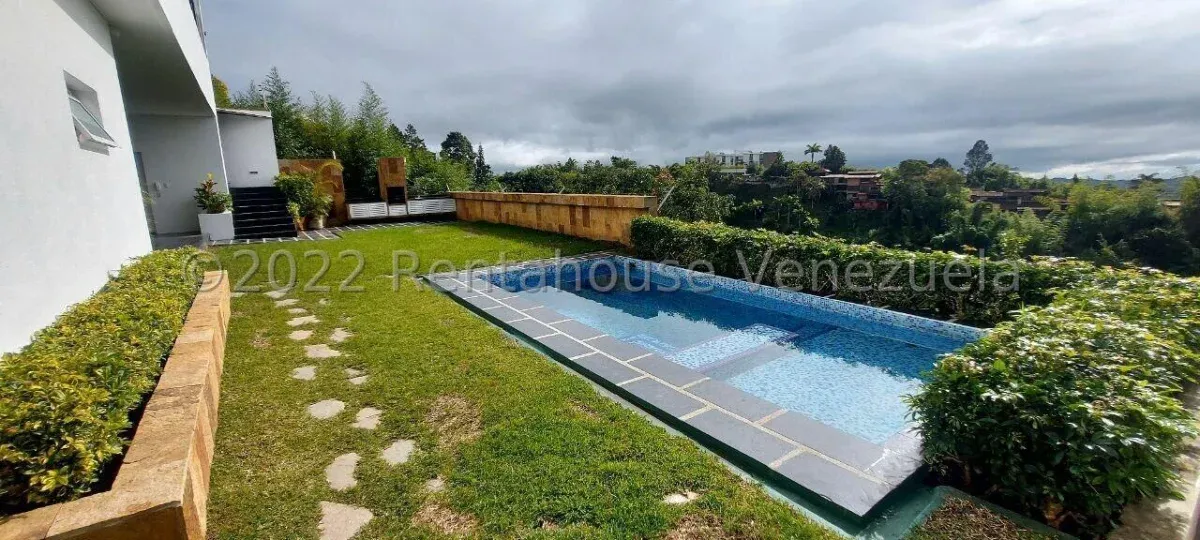 Excelente Casa En Venta Los Guayabitos, Moderna Muy Acogedora Con Areas Sociales Y Vista Panorámica