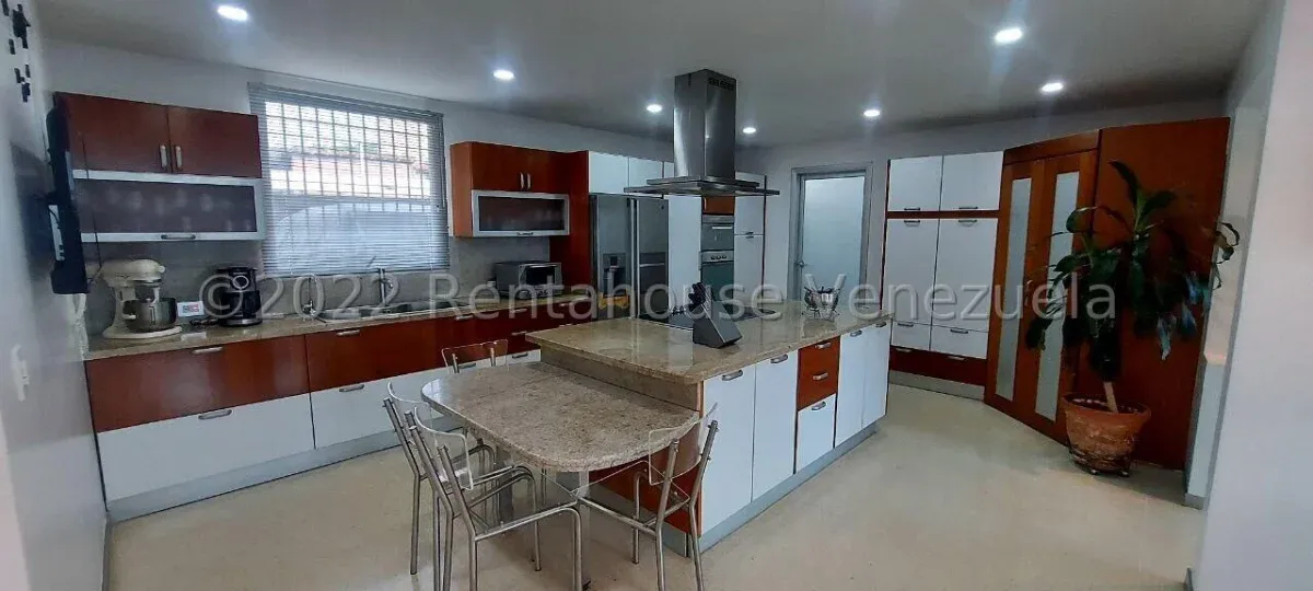 Excelente Casa En Venta Los Guayabitos, Moderna Muy Acogedora Con Areas Sociales Y Vista Panorámica - 8
