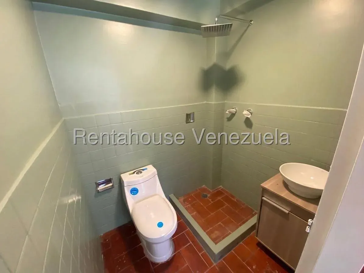 Apartamento En Alquiler Cumbres De Curumo Excelente Iluminación Y Ventilacion - 10