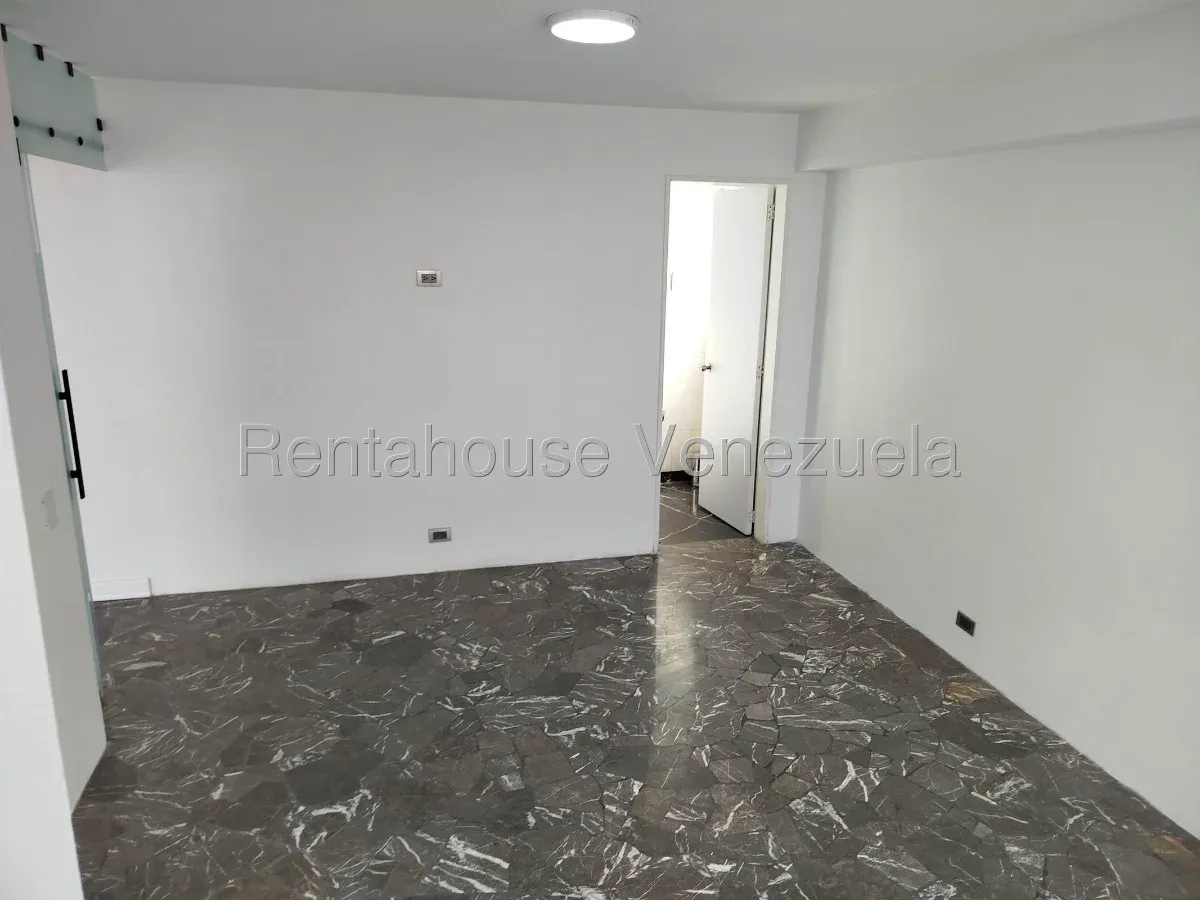 Apartamento En Alquiler Sebucán Amplio, Duplex, Vista Panorámica  - 5