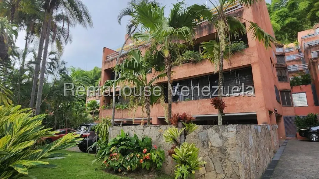 Hermoso Apartamento En Alquiler Alta Florida. Pent-house Con Acogedora Terraza Y Vista Panorámica