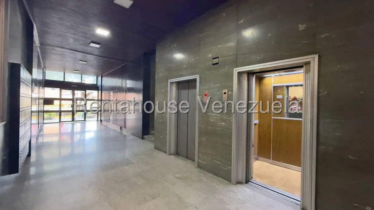 Hermoso Apartamento En Venta Los Ruices Cocina Y Baño Remodelados - 2