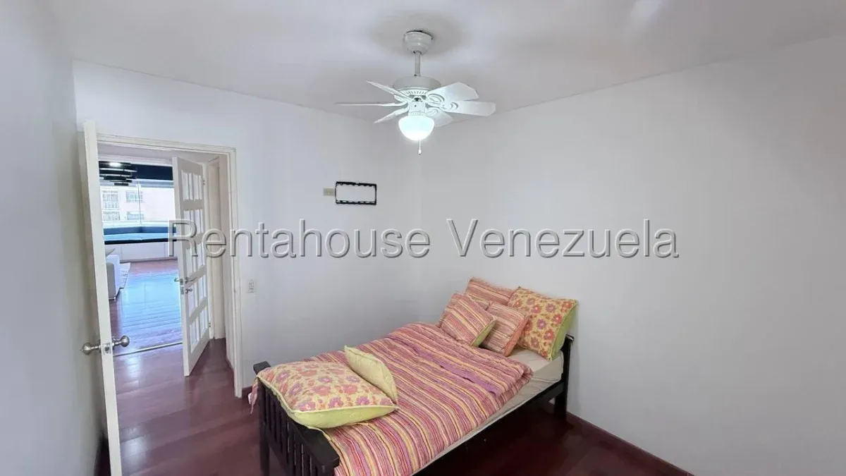 Maravilloso Apartamento En Venta Los Dos Caminos, Espacioso, Piso Bajo - 15