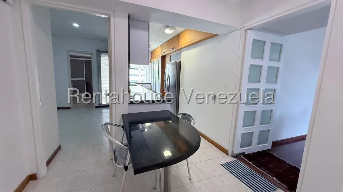 Maravilloso Apartamento En Venta Los Dos Caminos, Espacioso, Piso Bajo - 10