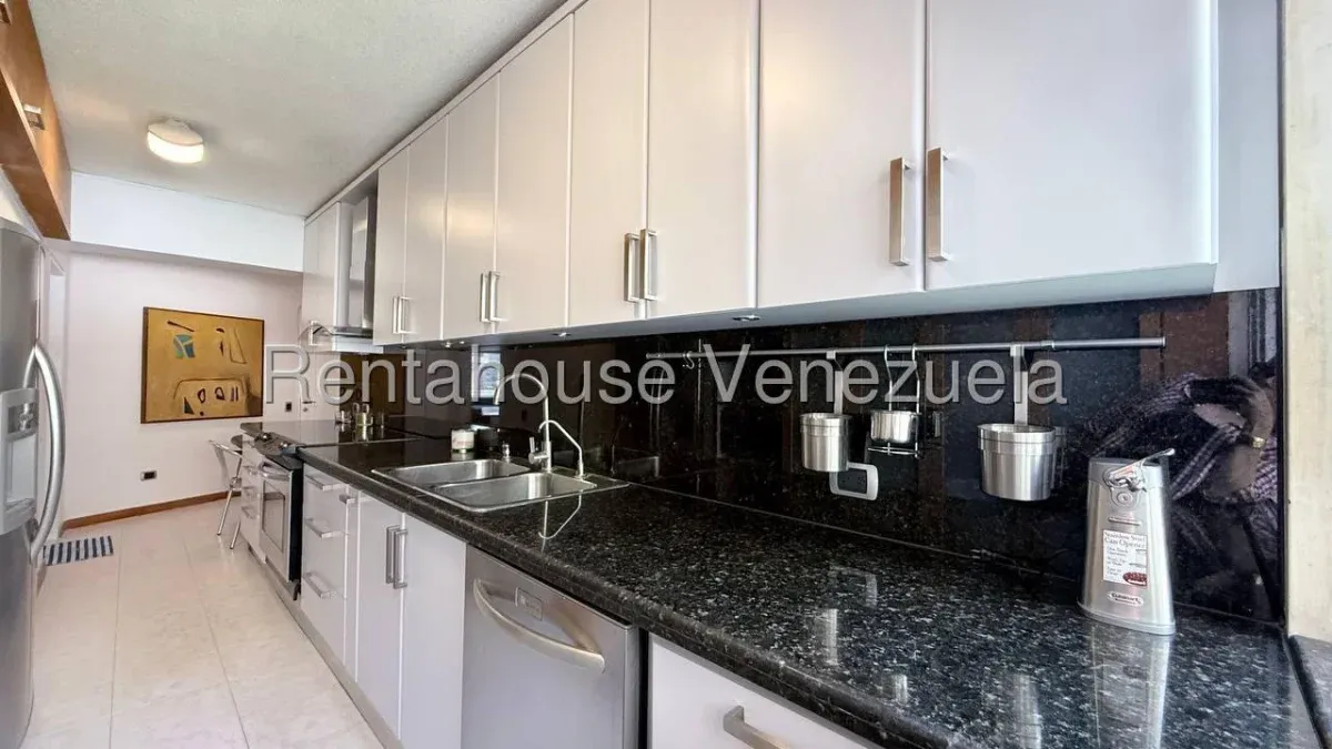 Maravilloso Apartamento En Venta Los Dos Caminos, Espacioso, Piso Bajo - 9