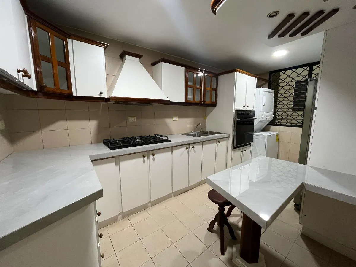 Se vende Apto con cocina a a estrenar en Maracay san Isidro  - 2