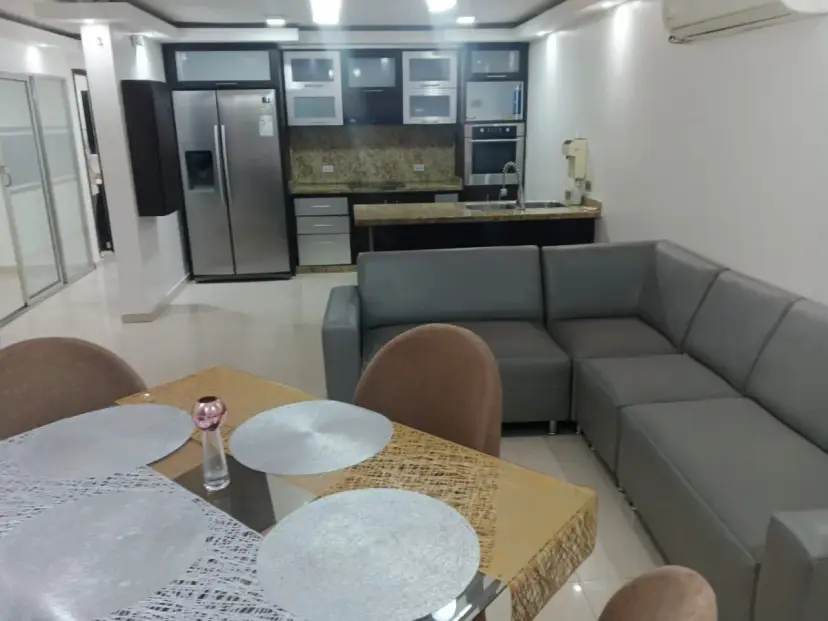 APARTAMENTO EN ALQUILER 
