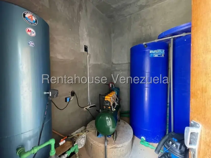 MLS #26-20017 LOCAL EN VENTA PULILAVADO 