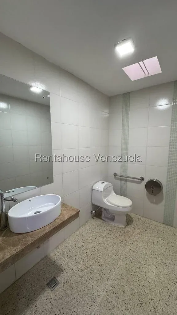 MLS #26-17853 EN VENTA CASA COMERCIAL  - 5