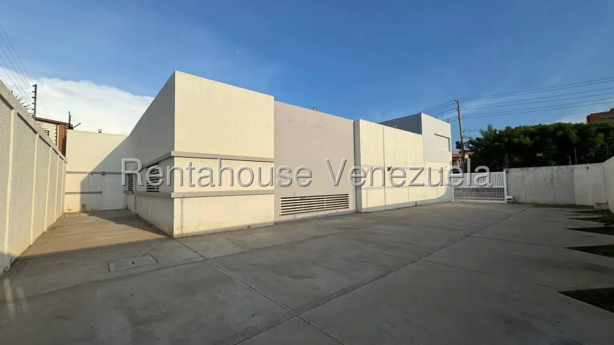 MLS #26-17853 EN VENTA CASA COMERCIAL  - 14