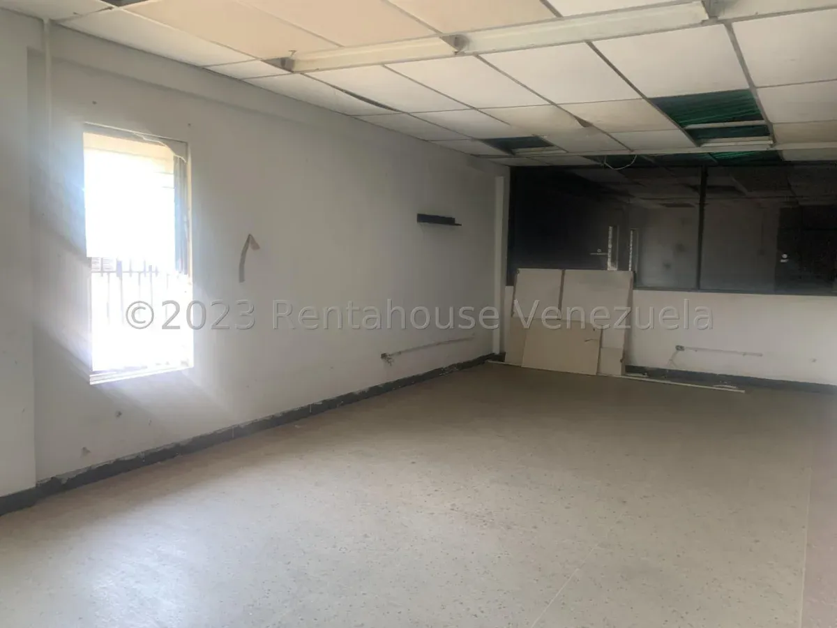MLS #26-13999 EN VENTA GALPON LOCAL COMERCIAL  - 4