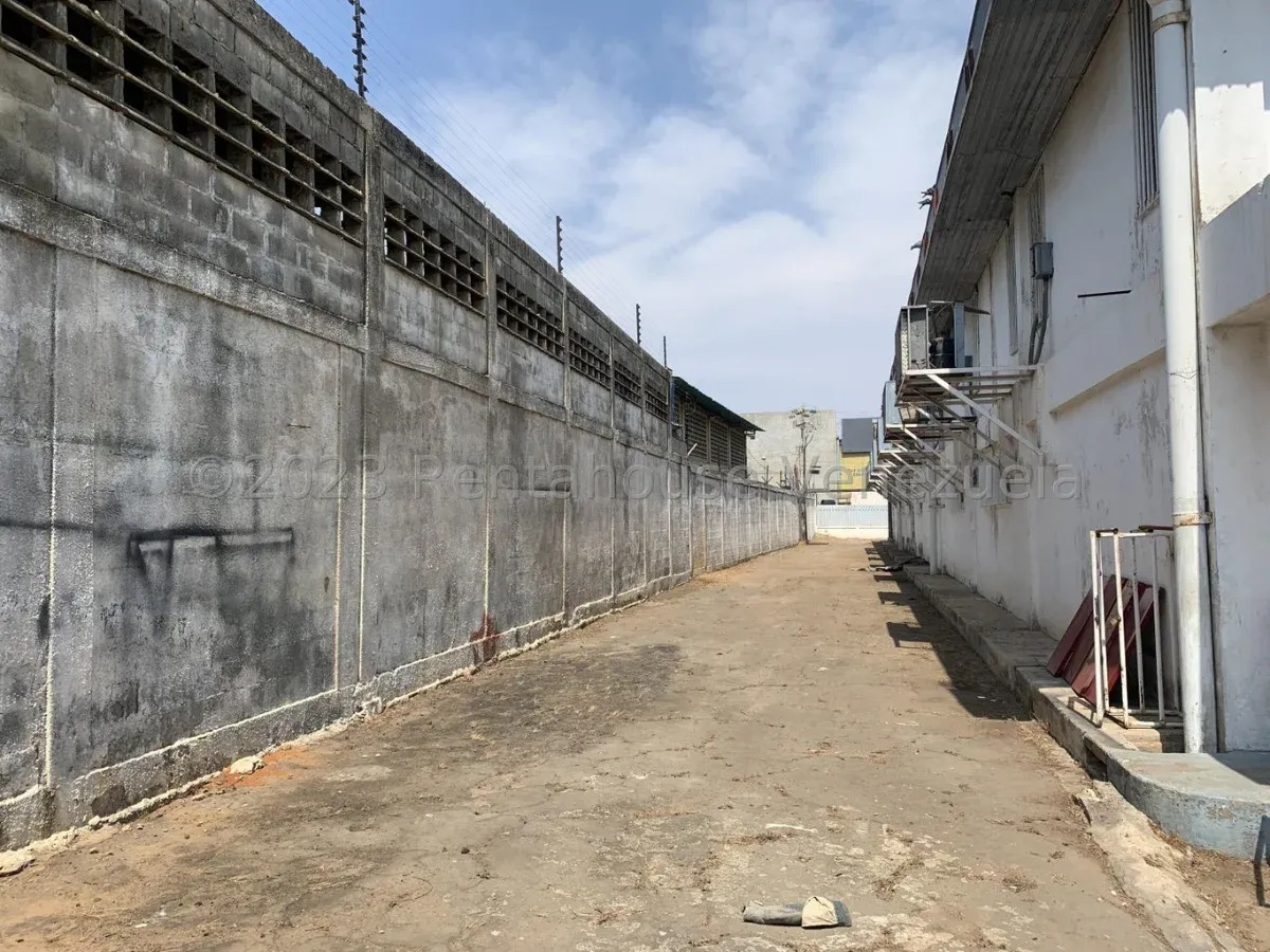 MLS #26-13999 EN VENTA GALPON LOCAL COMERCIAL  - 11