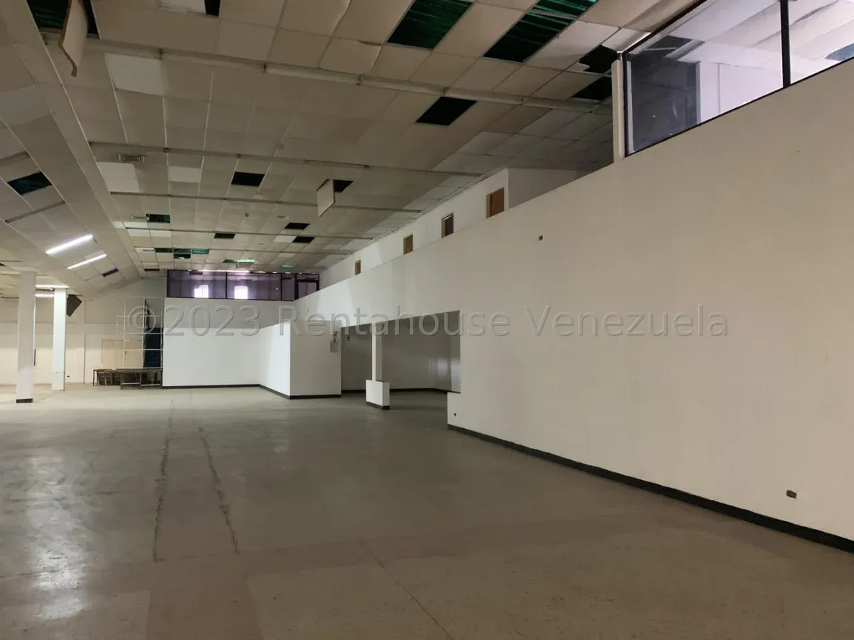 MLS #26-13999 EN VENTA GALPON LOCAL COMERCIAL  - 12