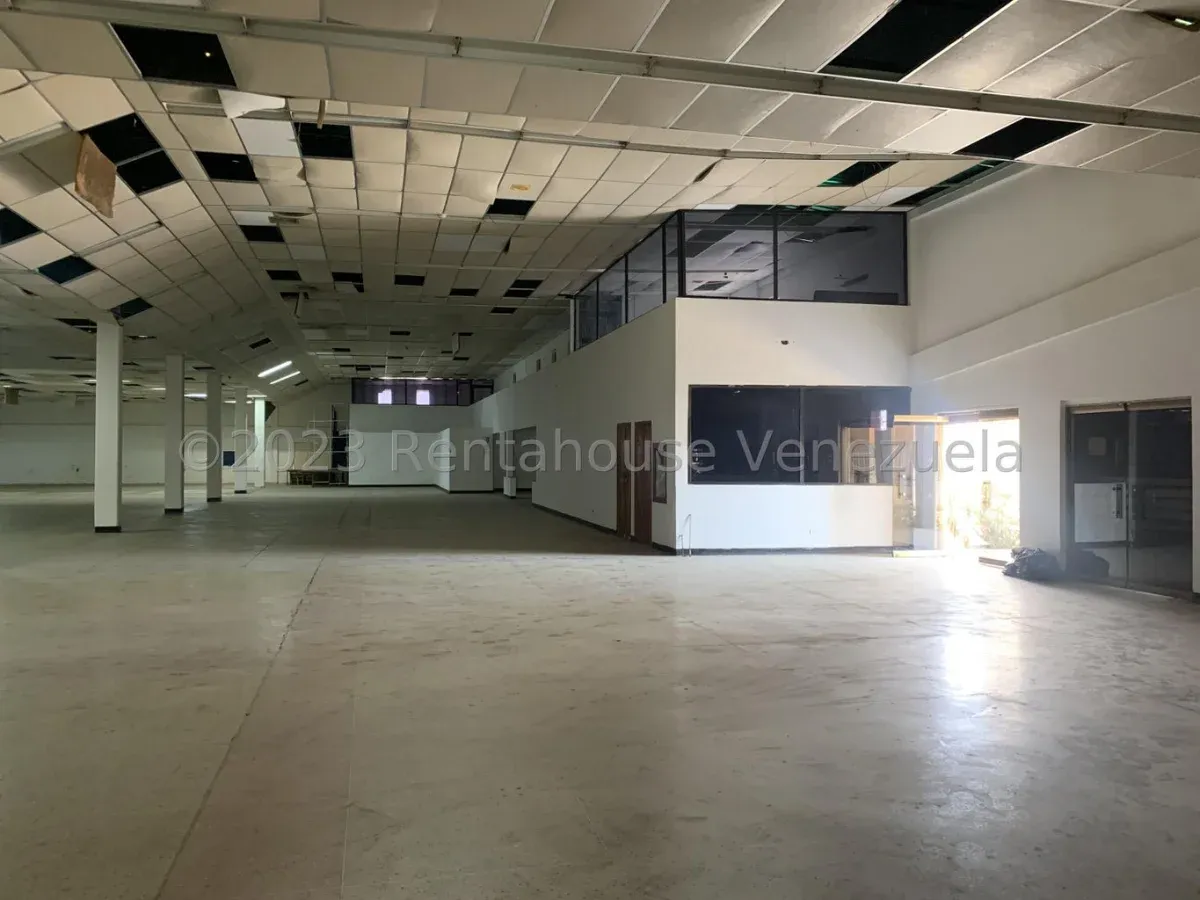 MLS #26-13999 EN VENTA GALPON LOCAL COMERCIAL  - 14