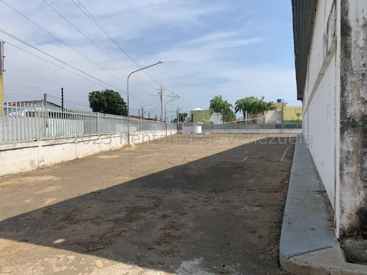 MLS #26-13999 EN VENTA GALPON LOCAL COMERCIAL  - 15