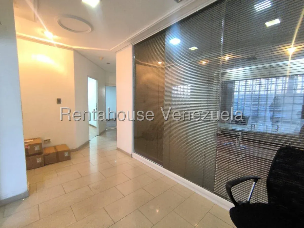 MLS #26-15738 LOCAL EN VENTA  - 7