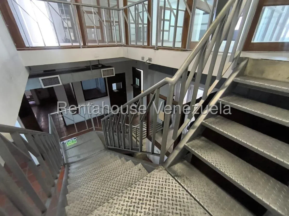 MLS #26-15738 LOCAL EN VENTA  - 16