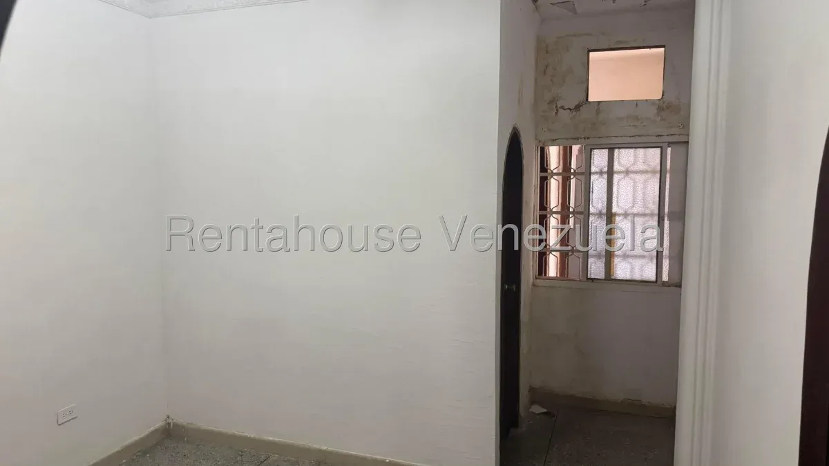MLS #26-17182 CASA EN VENTA  - 17