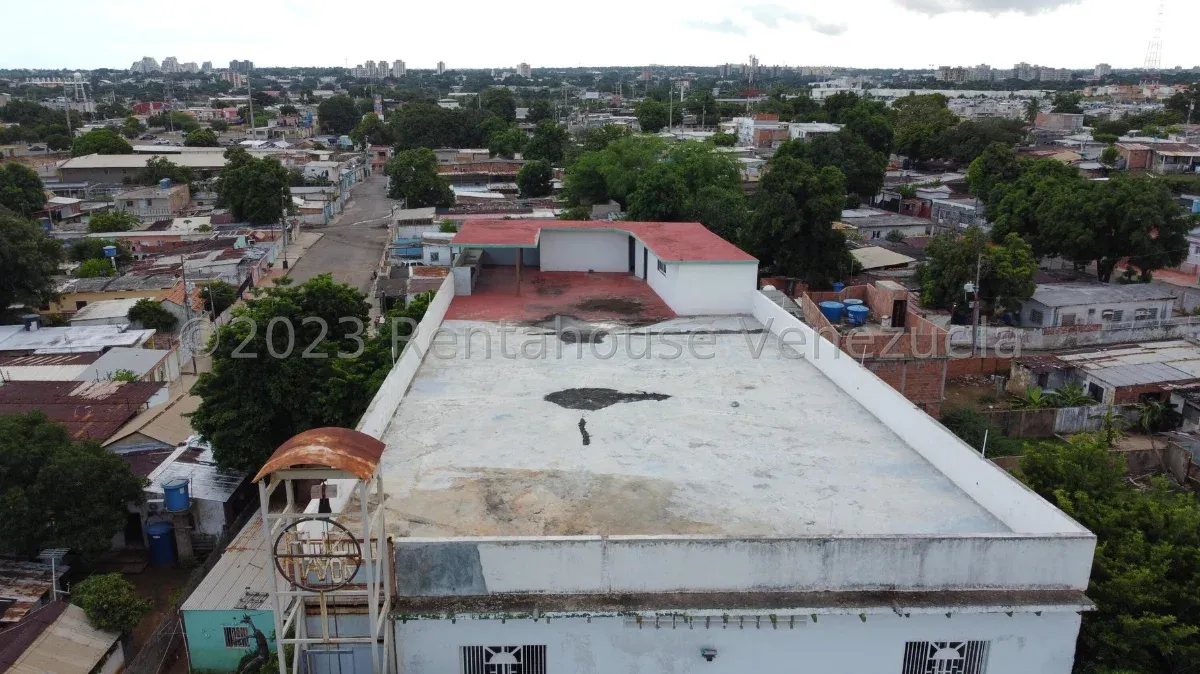 MLS #24-9511LOCAL EN VENTA  - 3