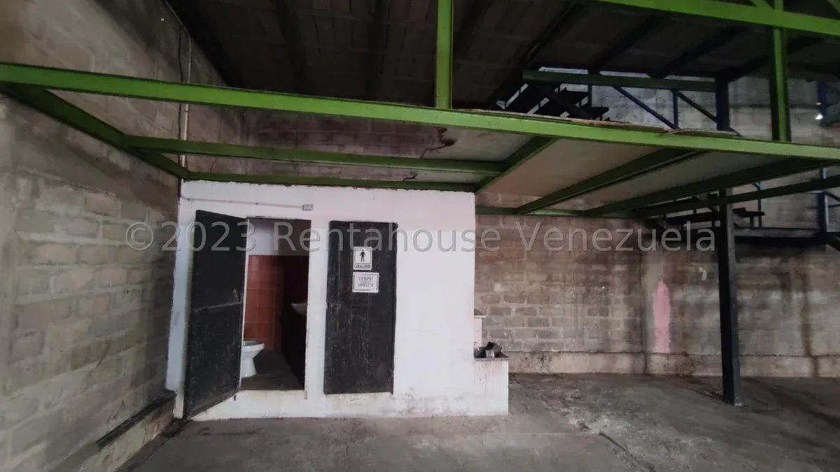 MLS #24-9511LOCAL EN VENTA  - 11