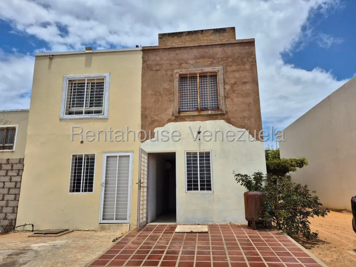 MLS #26-17126 TOWNHOUSE EN VENTA  - 3