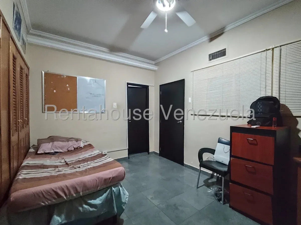 MLS #25-10587 EN VENTA, CON GRAN POTENCIAL  - 14