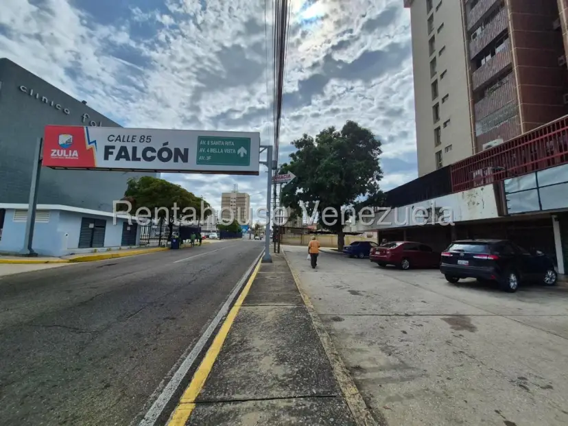 LOCAL COMERCIAL EN ALQUILER EN AVENIDA FALCON 