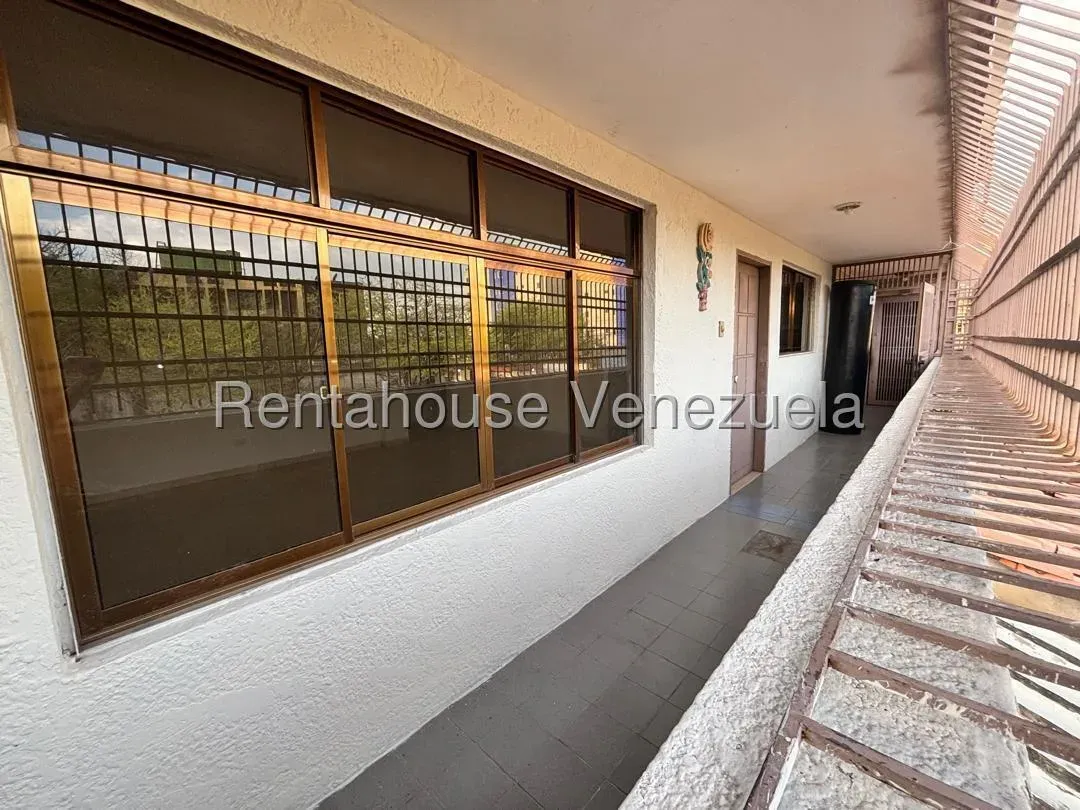 APARTAMENTO EN VENTA EN AMPARO - 2