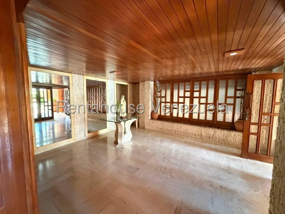 APARTAMENTO EN ALQUILER EN LA LAGO  - 2