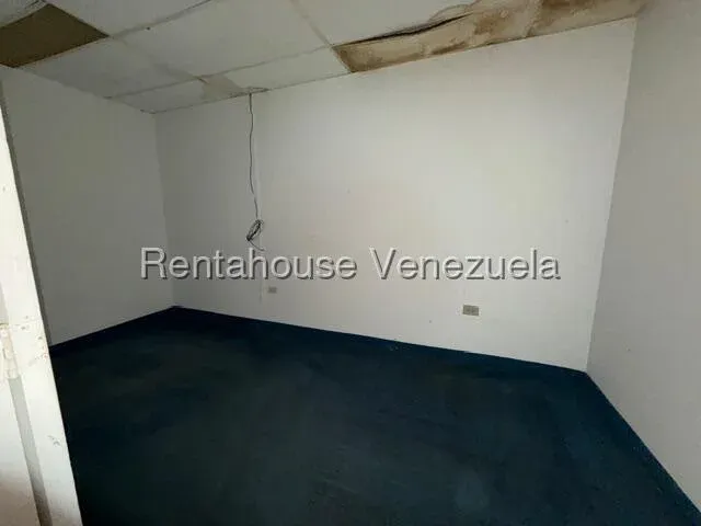 OFICINA EN VENTA EN 5 DE JULIO  - 6