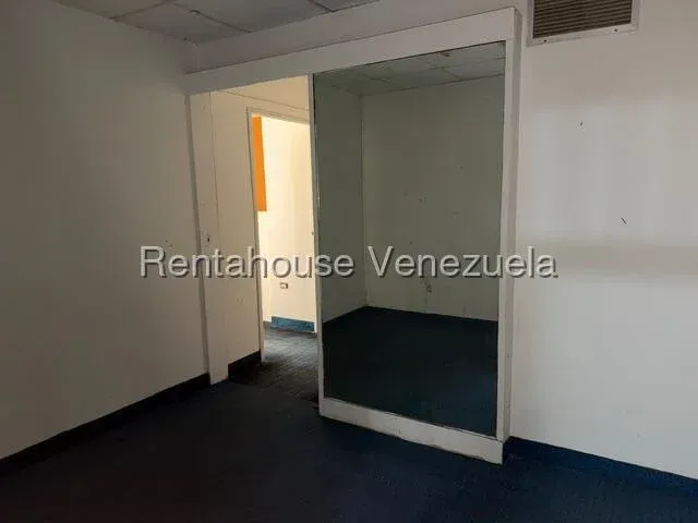 OFICINA EN VENTA EN 5 DE JULIO  - 9