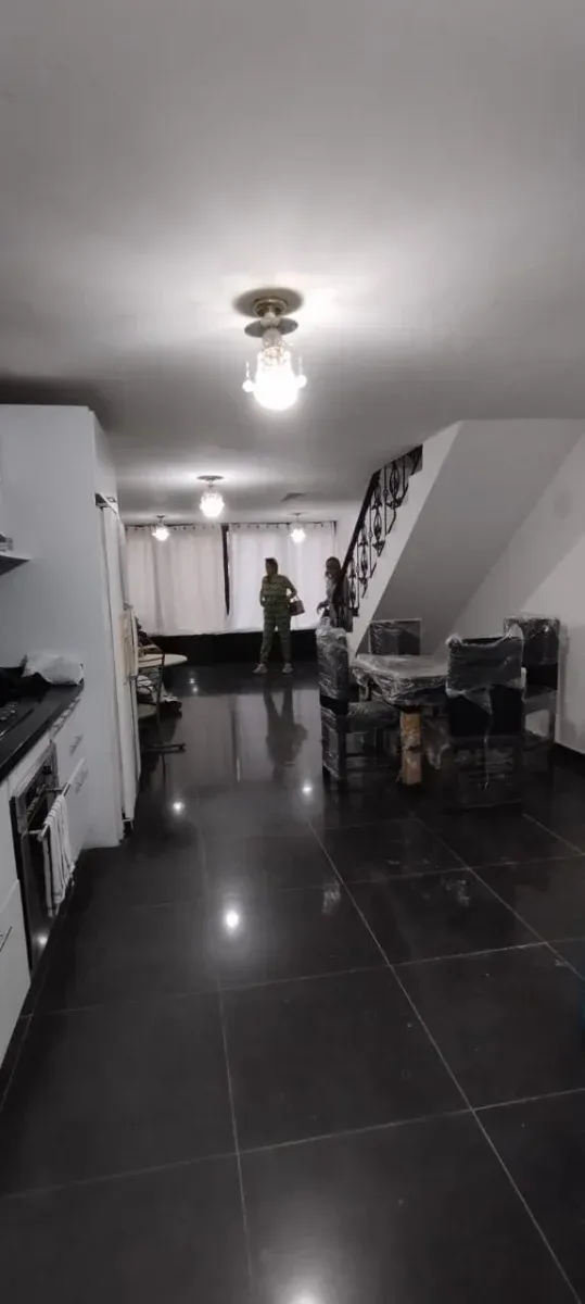VENDO APTO. DUPLEX EN PLC DE 3H, 3B COCINA EQUPADA 1P/E CON PLAYA PRIVADA - 11