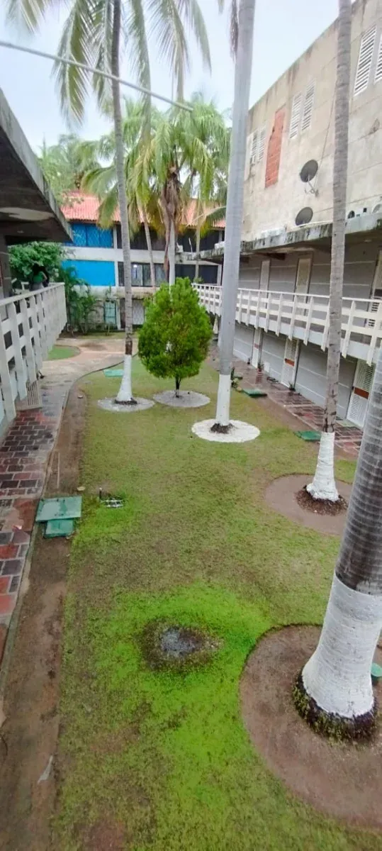 VENDO APTO. DUPLEX EN PLC DE 3H, 3B COCINA EQUPADA 1P/E CON PLAYA PRIVADA