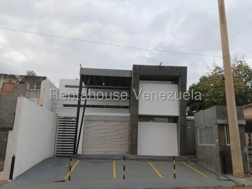 Propiedad de 2 pisos en venta en sector Belloso. Maracaibo 