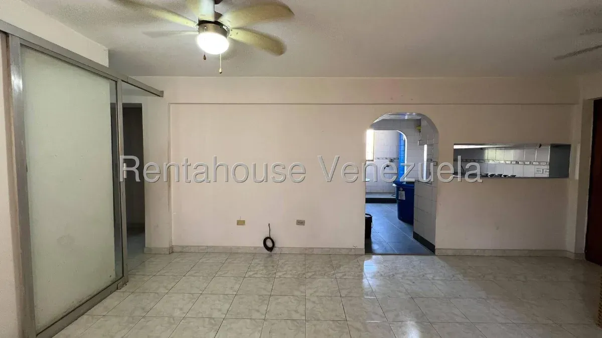 Amplio apartamento en venta Res El Cuji,zona norte, av Goajira, Maracaibo  - 5