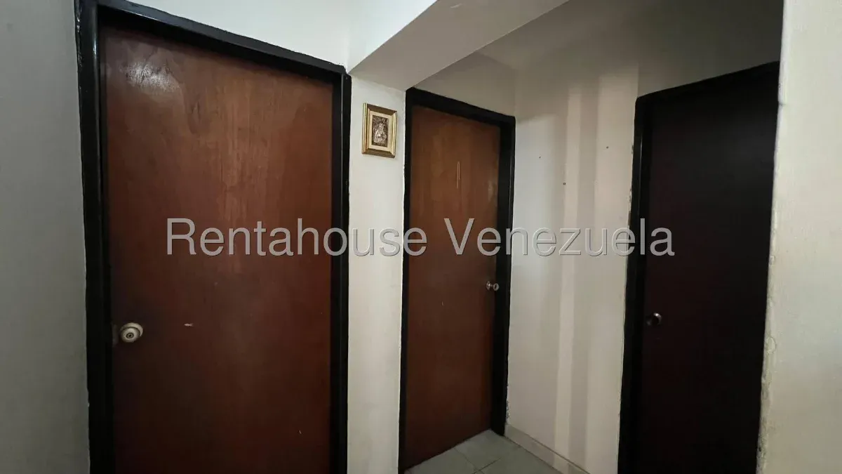 Amplio apartamento en venta Res El Cuji,zona norte, av Goajira, Maracaibo  - 13