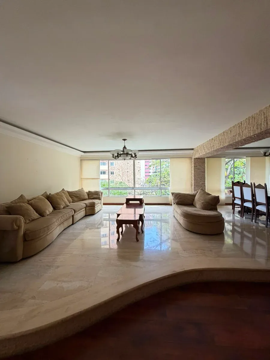 Clasico y espacioso Apartamento en el Parral, Valencia  - 2