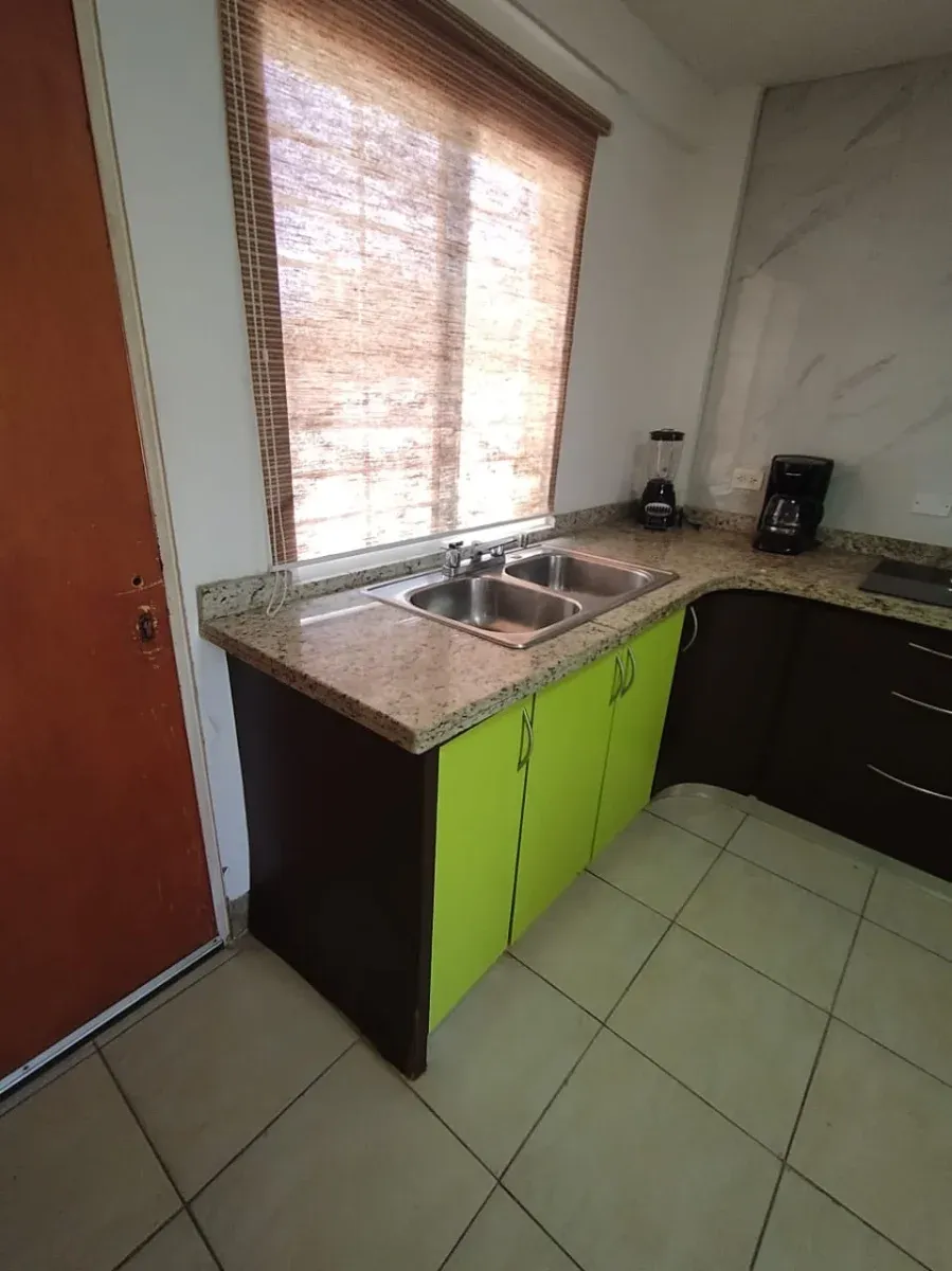 vendo apartamento cómodo ideal para pasar vacaciones en cuidad flamingo chichiriviche Edo Carabobo  - 4