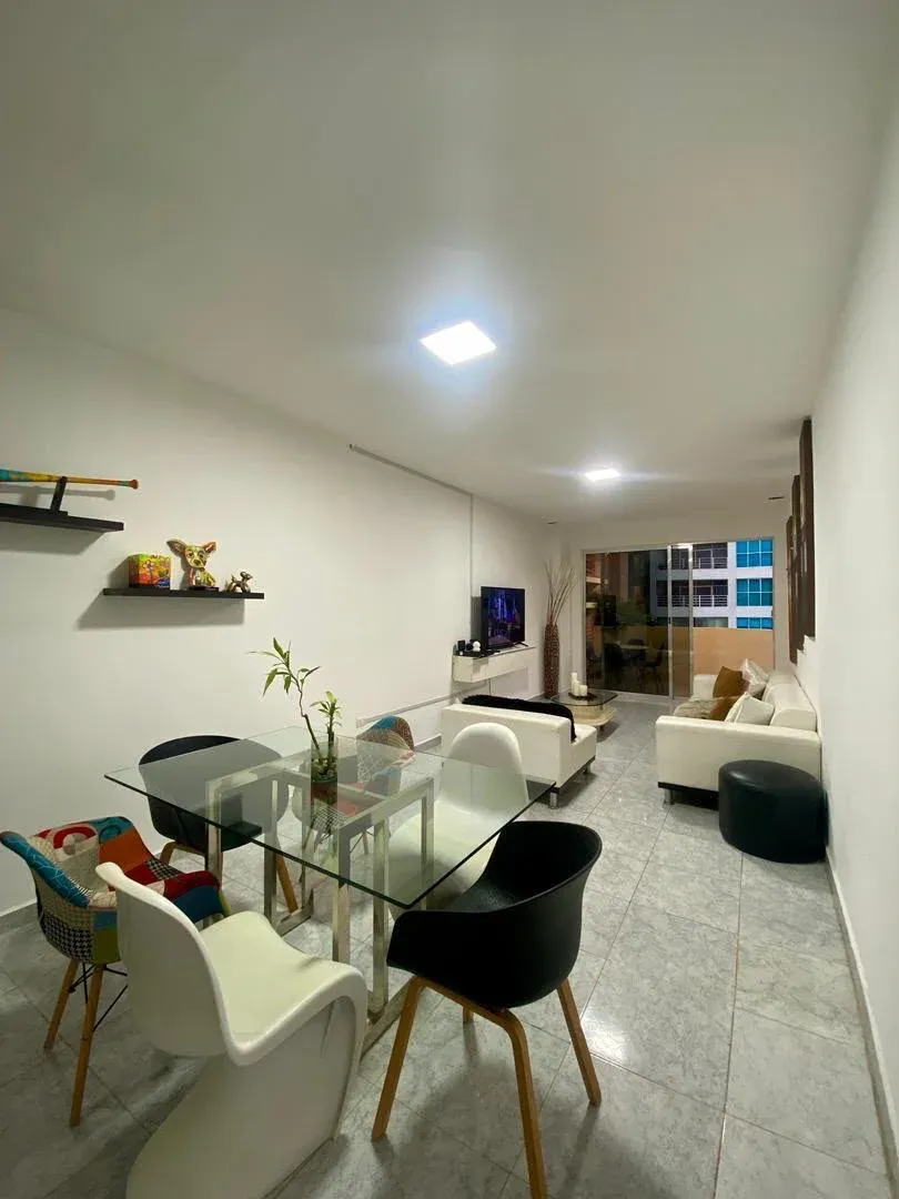 VENTA de Apartamento en Res. Retama .Ubicación Estratégica Sabana Larga - Prebo - 5