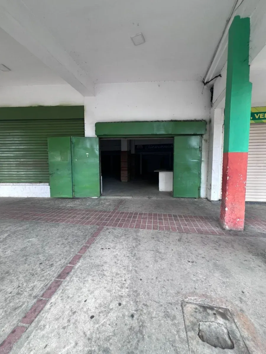 RENTABILIDAD | LOCAL COMERCIAL A PIE DE CALLE EN AV. BOLÍVAR NORTE - 3