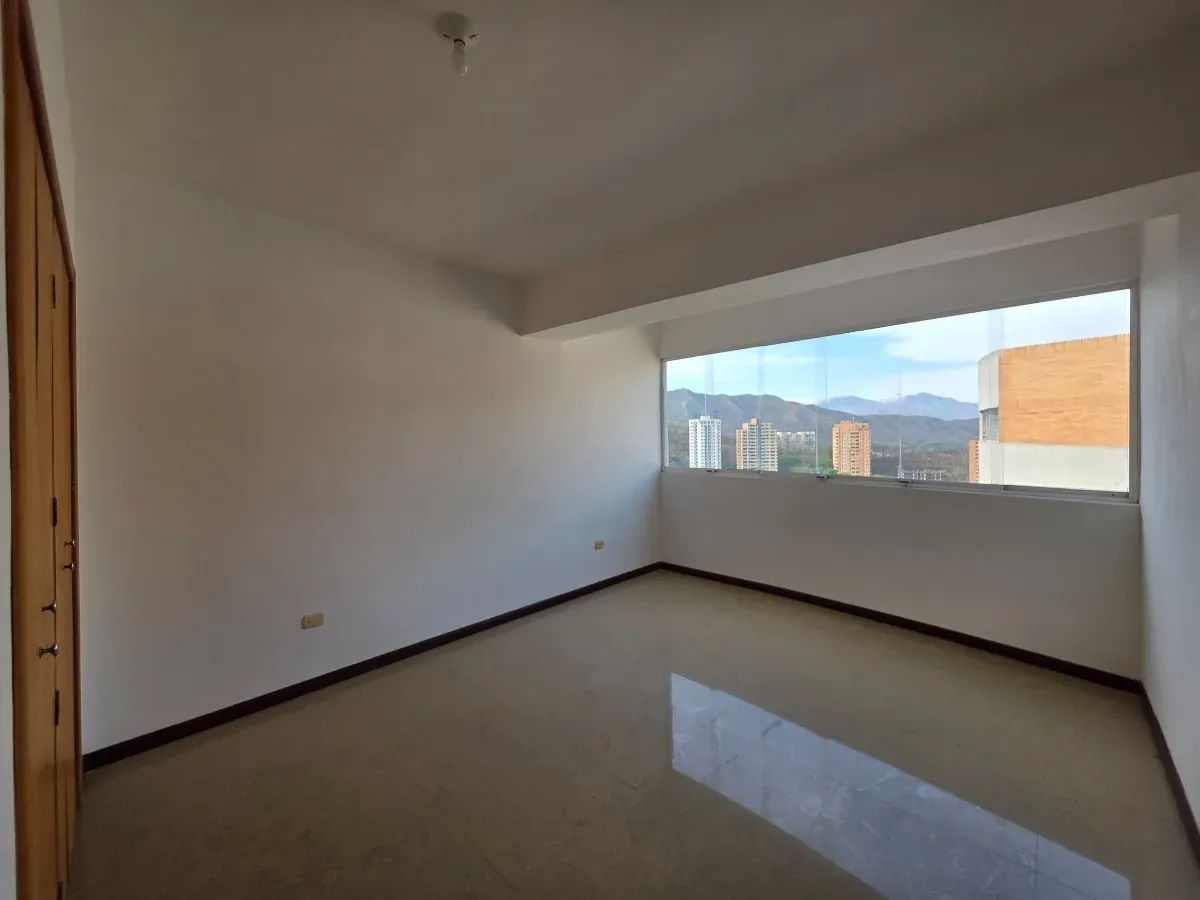 PENTHOUSE DUPLEX EN VENTA Urb. El Parral, Res. Chelsea Court - 6