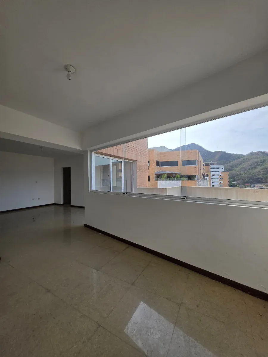 PENTHOUSE DUPLEX EN VENTA Urb. El Parral, Res. Chelsea Court - 9