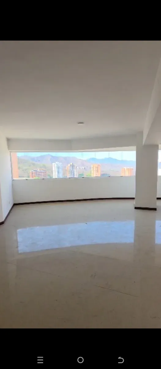 PENTHOUSE DUPLEX EN VENTA Urb. El Parral, Res. Chelsea Court - 12