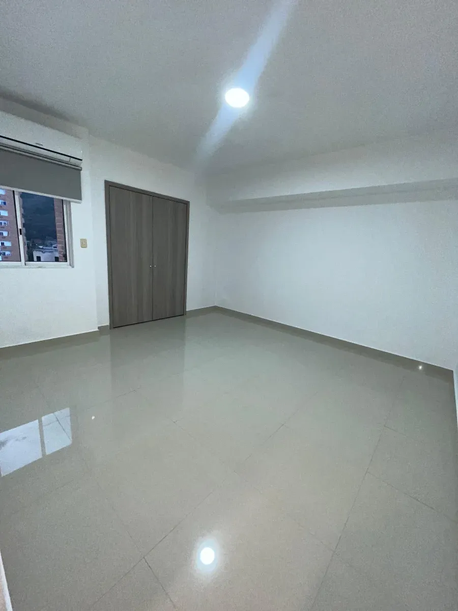 APARTAMENTO SIN AMOBLAR EN ALQUILER ⚜️ ​Urb. El Parral, Res. Chelsea Court Valencia Edo Carabobo  - 9