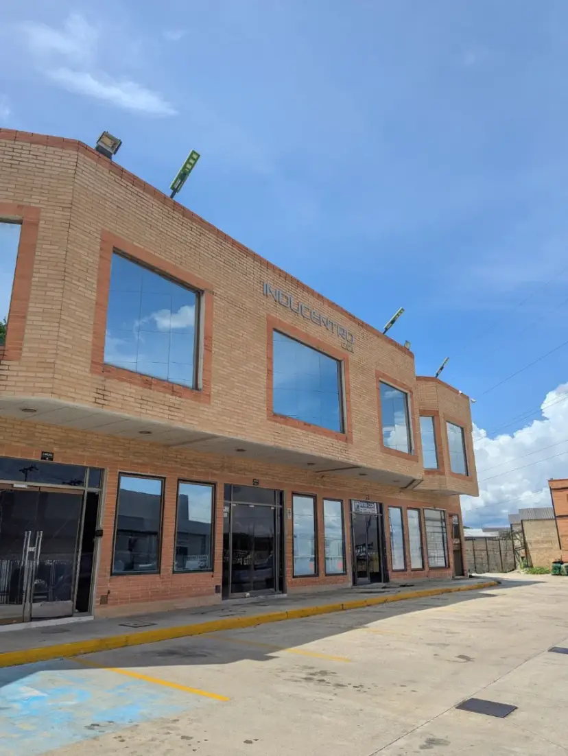 SE ALQUILA LOCAL COMERCIAL INDUSTRIAL EN IDUCENTRO SAN DIEGO